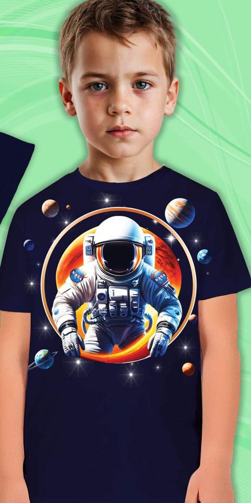 Тениска с космонавт в тъмносиньо 1