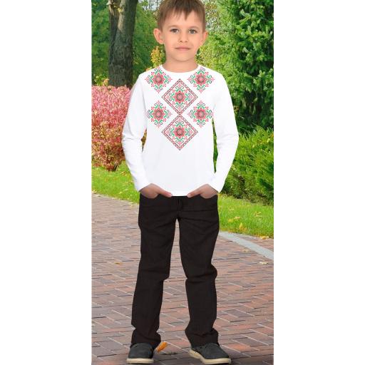 Комплект 2 части (п.б.) фолклорни мотиви в бяло 7