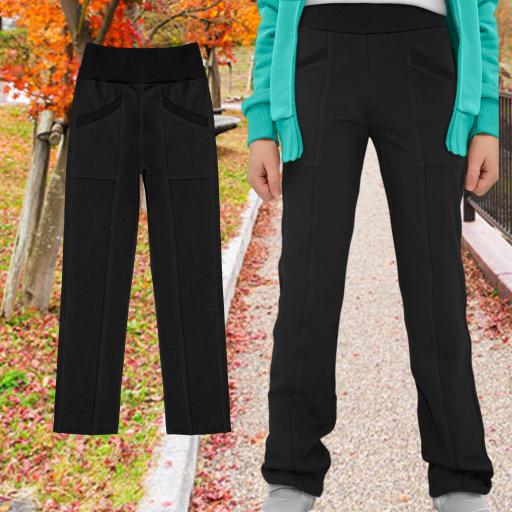 Панталон прав с джобове в черно