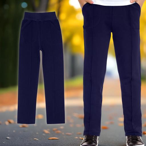 Детски тъмносин панталон с универсален дизайн – удобен за училище, игри и разходки.