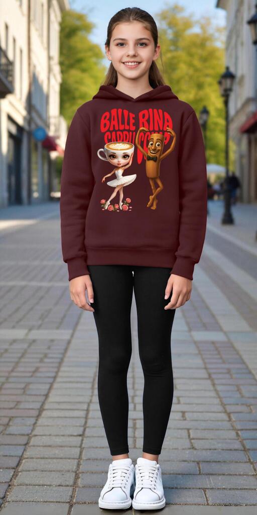 „Игри и танци със стил – комплект блуза с качулка и клин“