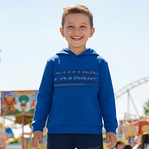 Синя детска блуза с качулка и надпис Future Loading – модерна и удобна за ежедневие.