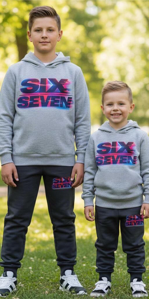 Комплект по-плътен 2 части (б.к/д) SIX SEVEN в сиво