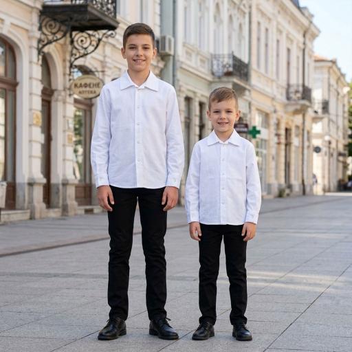 Детски комплект бяла риза и черен панталон за момче