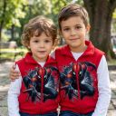Плътен топъл елек за момче със Спайдърмен в червено