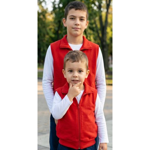 Практичен едноцветен детски елек за ежедневна визия
